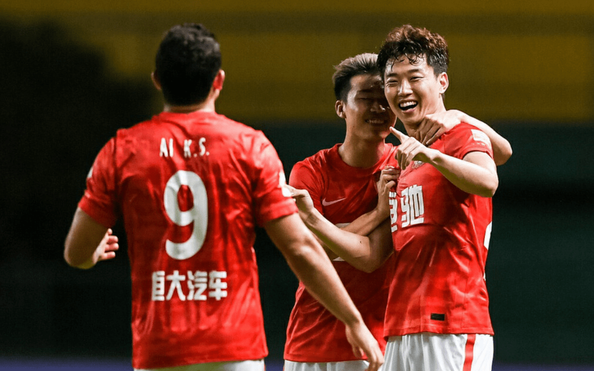 关于重磅！广州队赛后主帅复盘北京国安临场应变备战欧超杯，集结日摩纳哥止住颓势——欧冠节点到来的信息